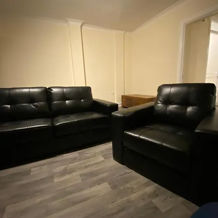 Comfy Double Bedroom In 4 - 2 * דבלין